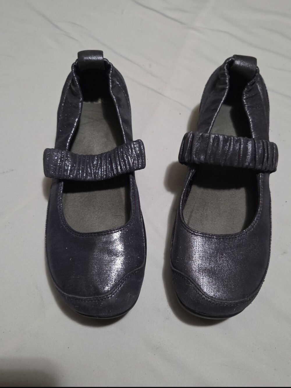 Dansko Women's size 7.5 grey shimmer clogs #28